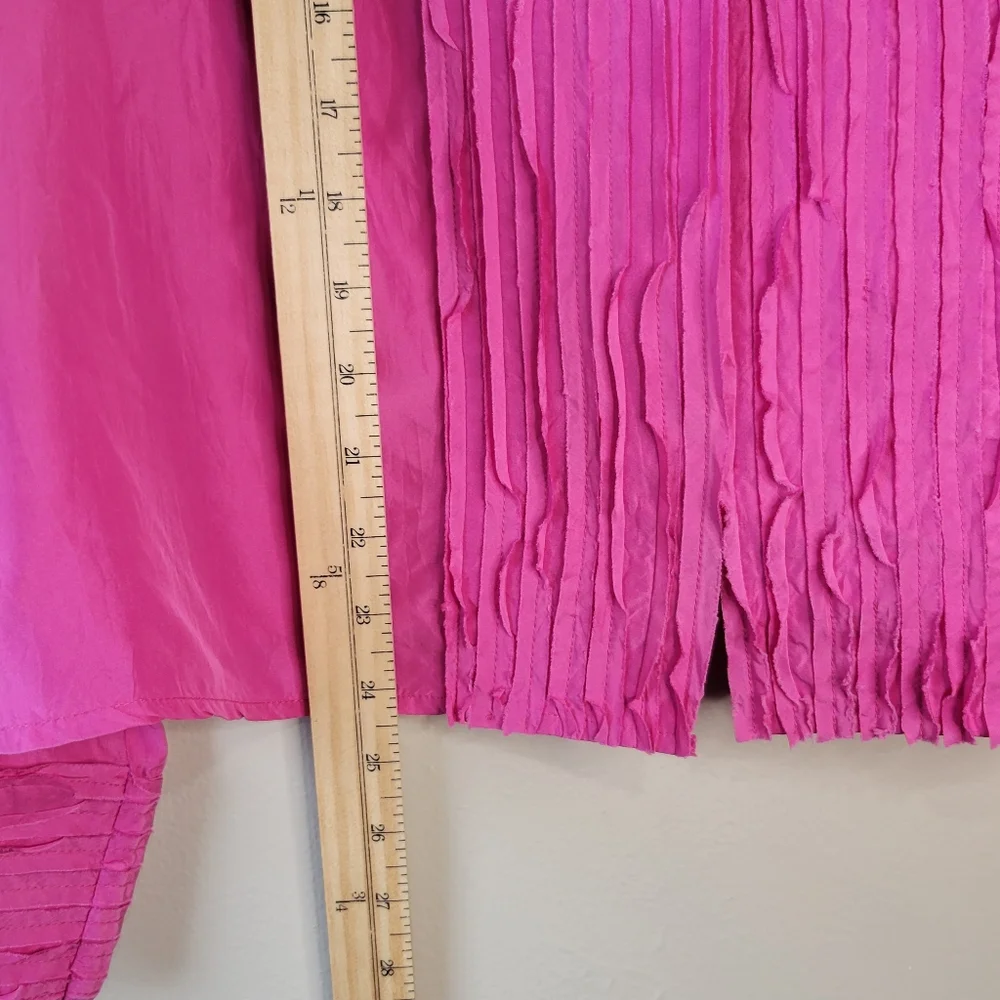 J Jill Sz PL Pink 100% Silk Pintucked Pleated Ruffles Blouse Top V Neck - Picture 10 of 12